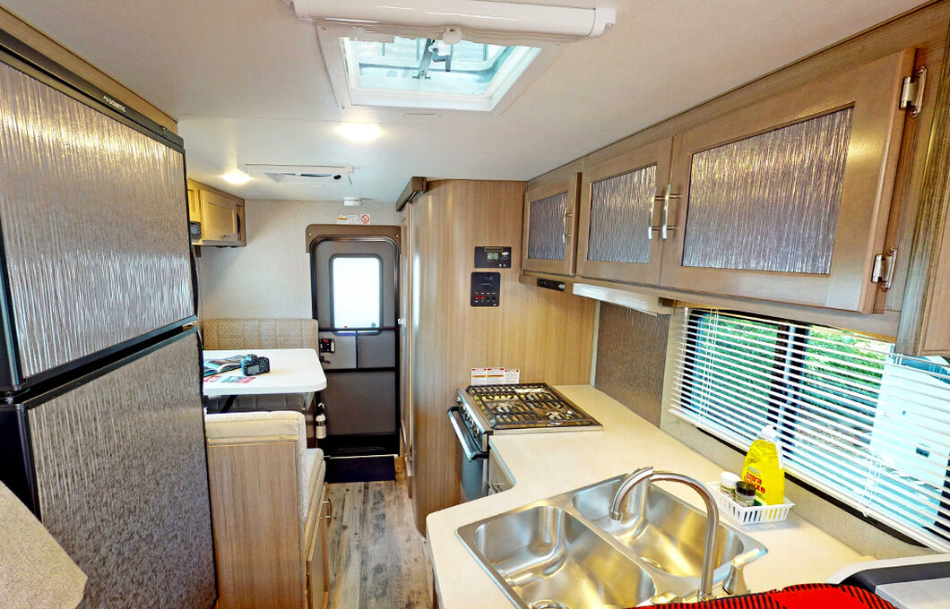 Truck Camper, , hi-res image number 8